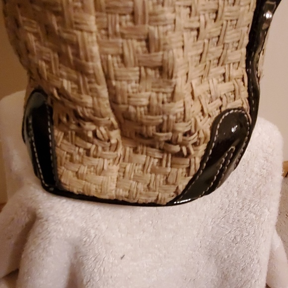 SAG HARBOR straw and patent bag - Picture 3 of 8